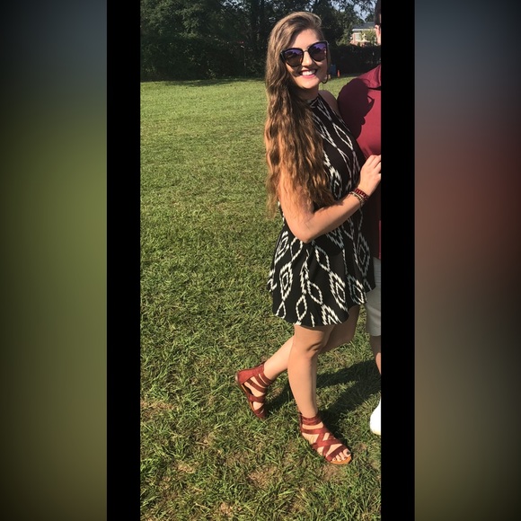 Show me your MuMu dress - Picture 4 of 4